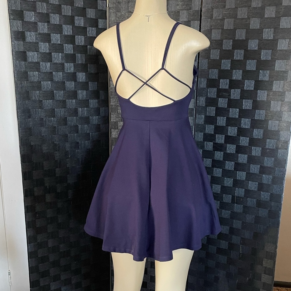 Windsor Party Mini-Dress - Picture 3 of 5